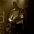 dead_alone_20101008_007