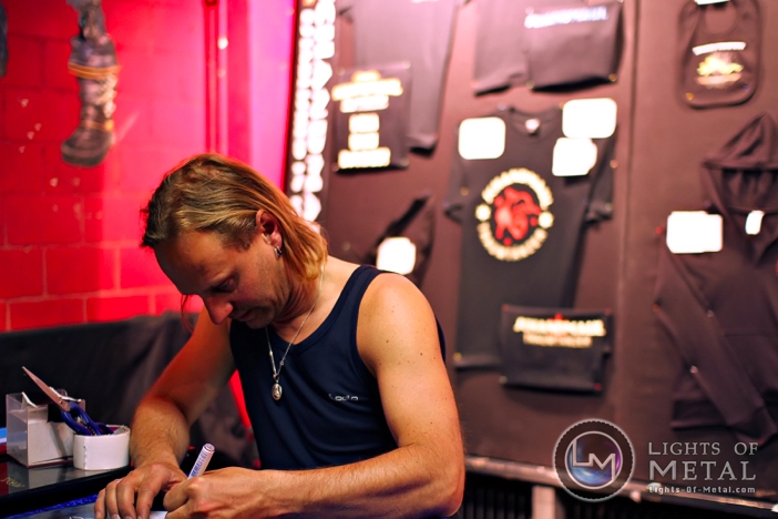20120430_schandmaul_backstage_kofmehl008